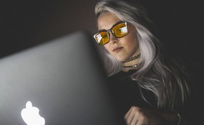 Cum iti poti proteja ochii eficient cand stai la calculator?