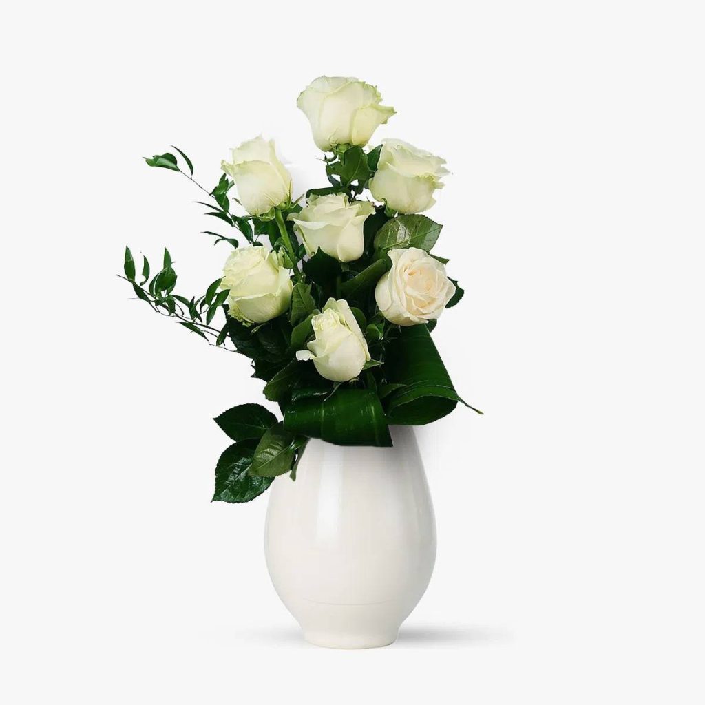 Cand este indicat sa achizitionezi un buchet de trandafiri albi?