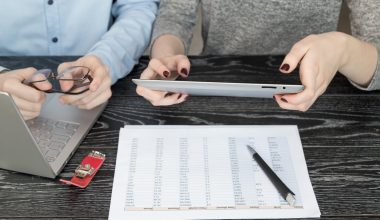 Ce plătești la notar atunci când cumperi o locuință cu credit?